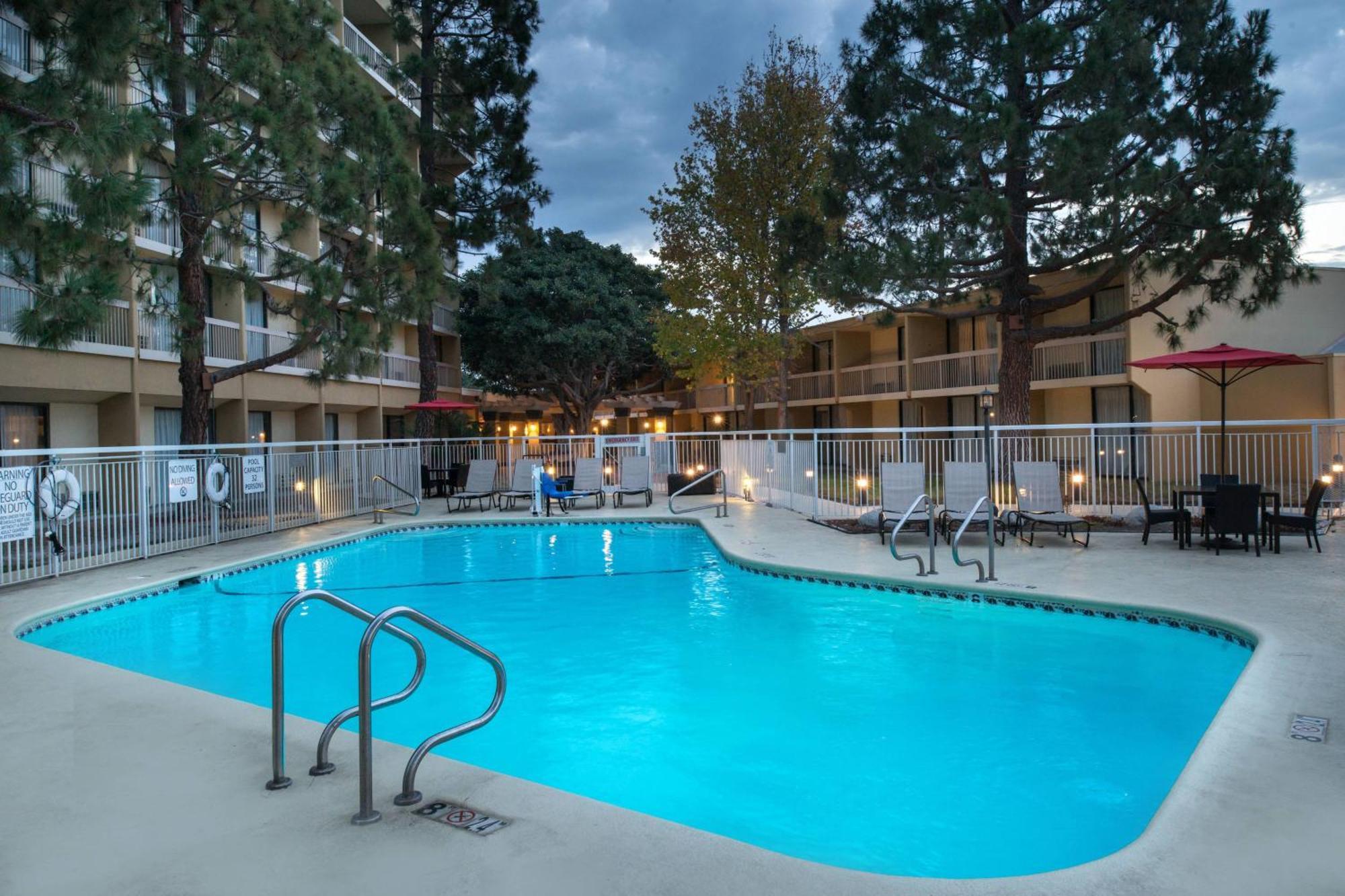 Courtyard By Marriott Oxnard/Ventura Hotel Luaran gambar