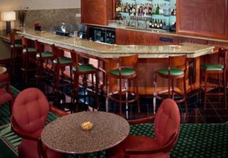 Courtyard By Marriott Oxnard/Ventura Hotel Restoran gambar