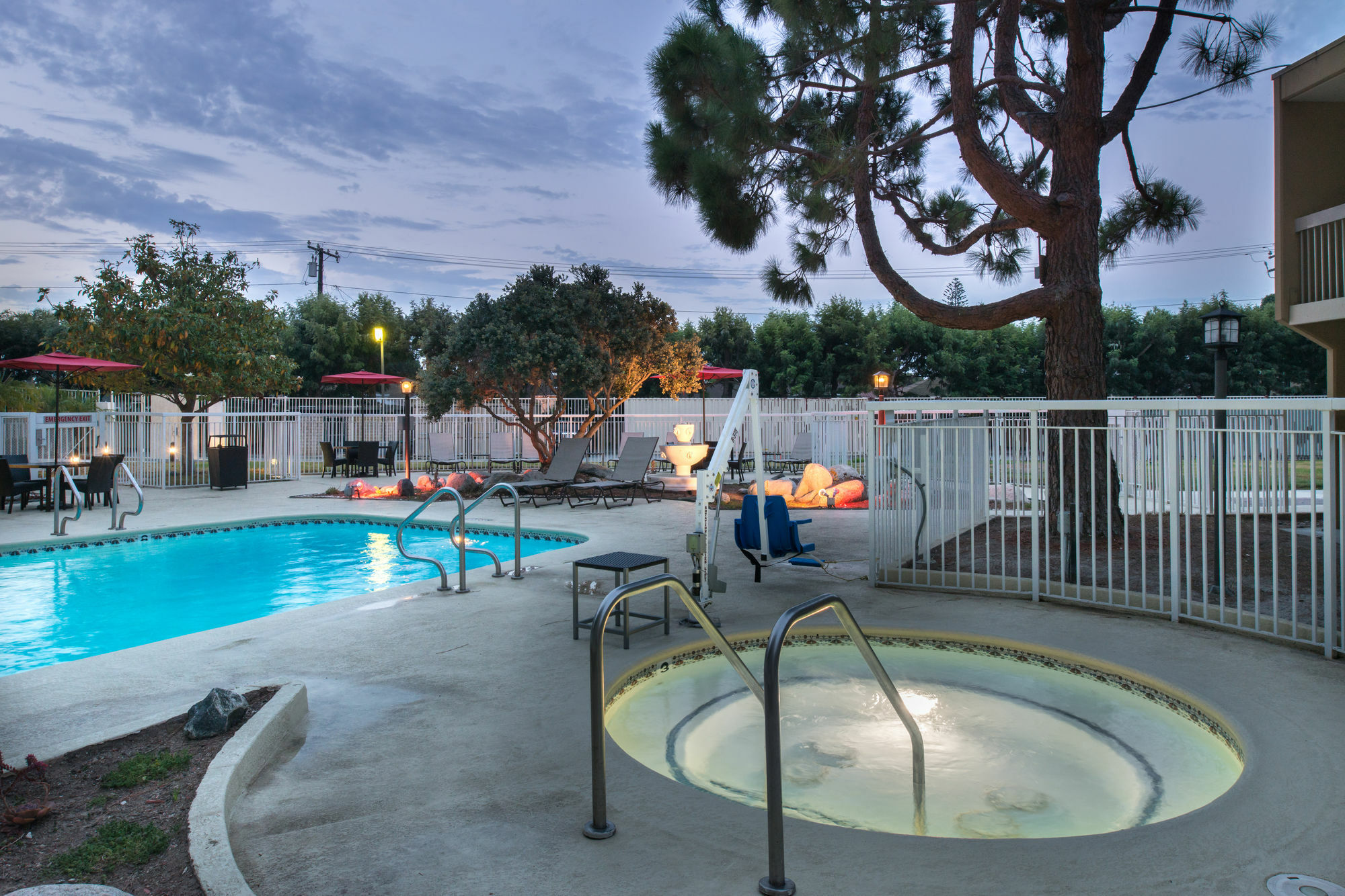 Courtyard By Marriott Oxnard/Ventura Hotel Luaran gambar